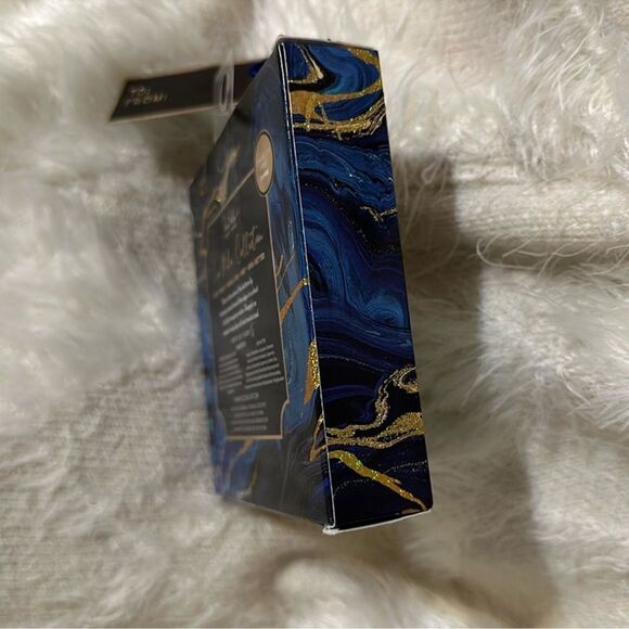 nicole miller 4 Berry Frost Vanilla Chai Mint Shea Butter Lip Balm Set - Picture 5 of 6